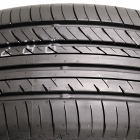 Yokohama ADVAN DB V552