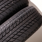 Bridgestone Blizzak LM001