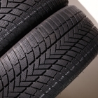 Bridgestone Blizzak LM005
