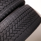 Bridgestone Blizzak LM005