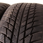 Bridgestone Blizzak LM001