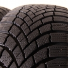 Bridgestone Blizzak LM005