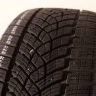 Goodyear UltraGrip Performance G1