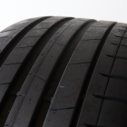 Pirelli P Zero PZ4