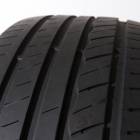 Kumho Ecsta HM
