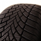 Bridgestone Blizzak LM005