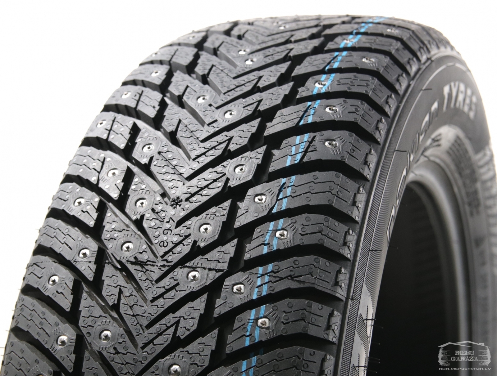 Winter tyres 295/40 R21 Nokian Hakkapeliitta 10 SUV
