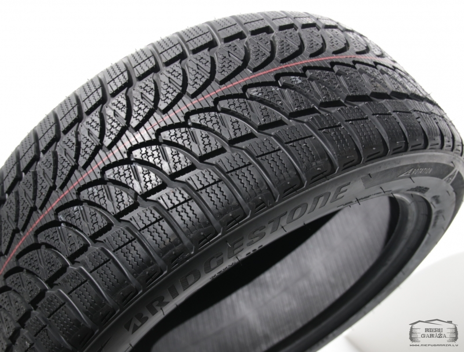 Ziemas riepas 235/75 R15 Bridgestone Blizzak LM-80 EVO | Riepu Garāža