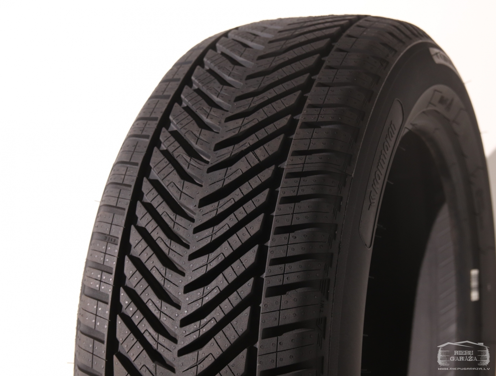 Vissezonas riepas 235/55 R18 Kormoran ALL SEASON SUV