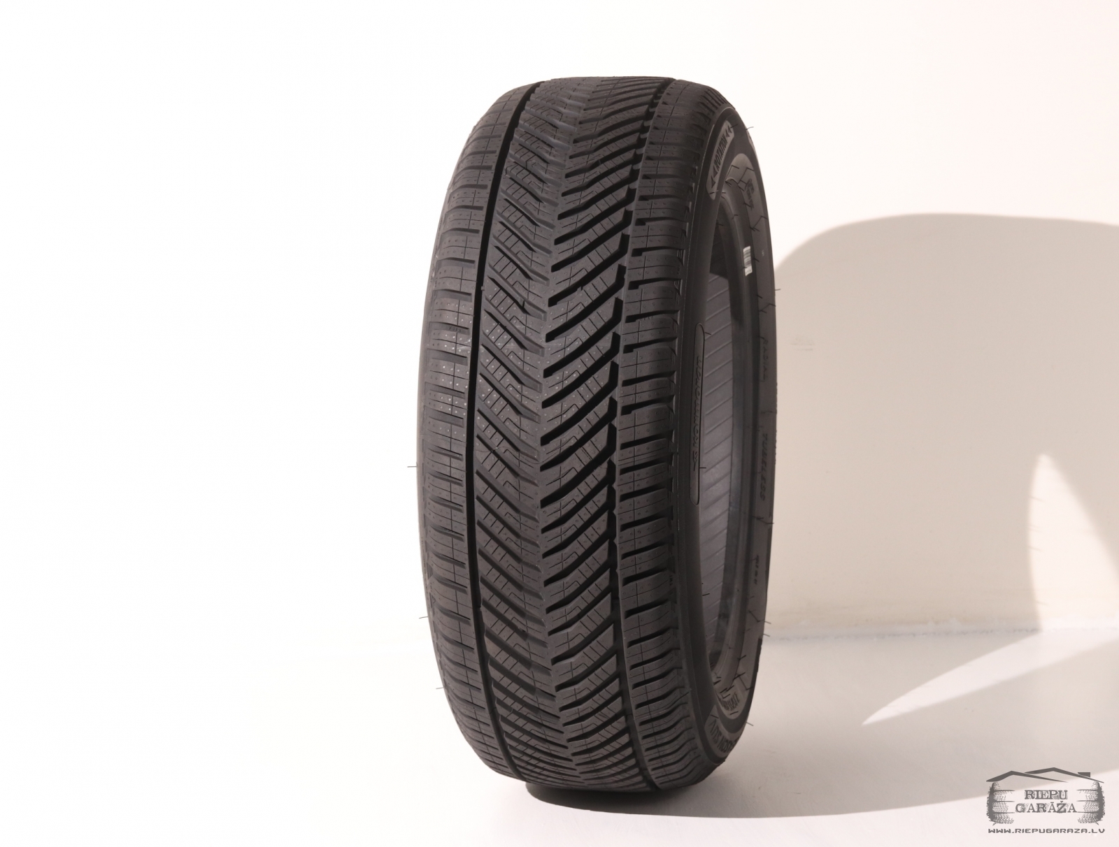 Vissezonas riepas 235/55 R18 Kormoran ALL SEASON SUV