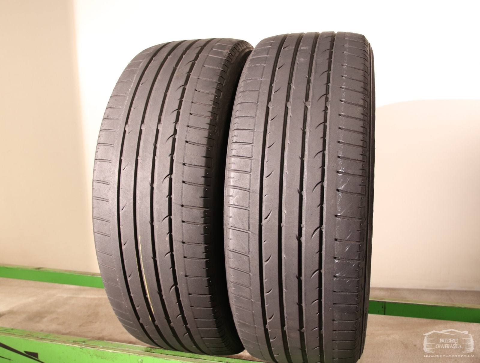 Vasaras riepas 225/55 R18 Bridgestone Dueler H/P Sport