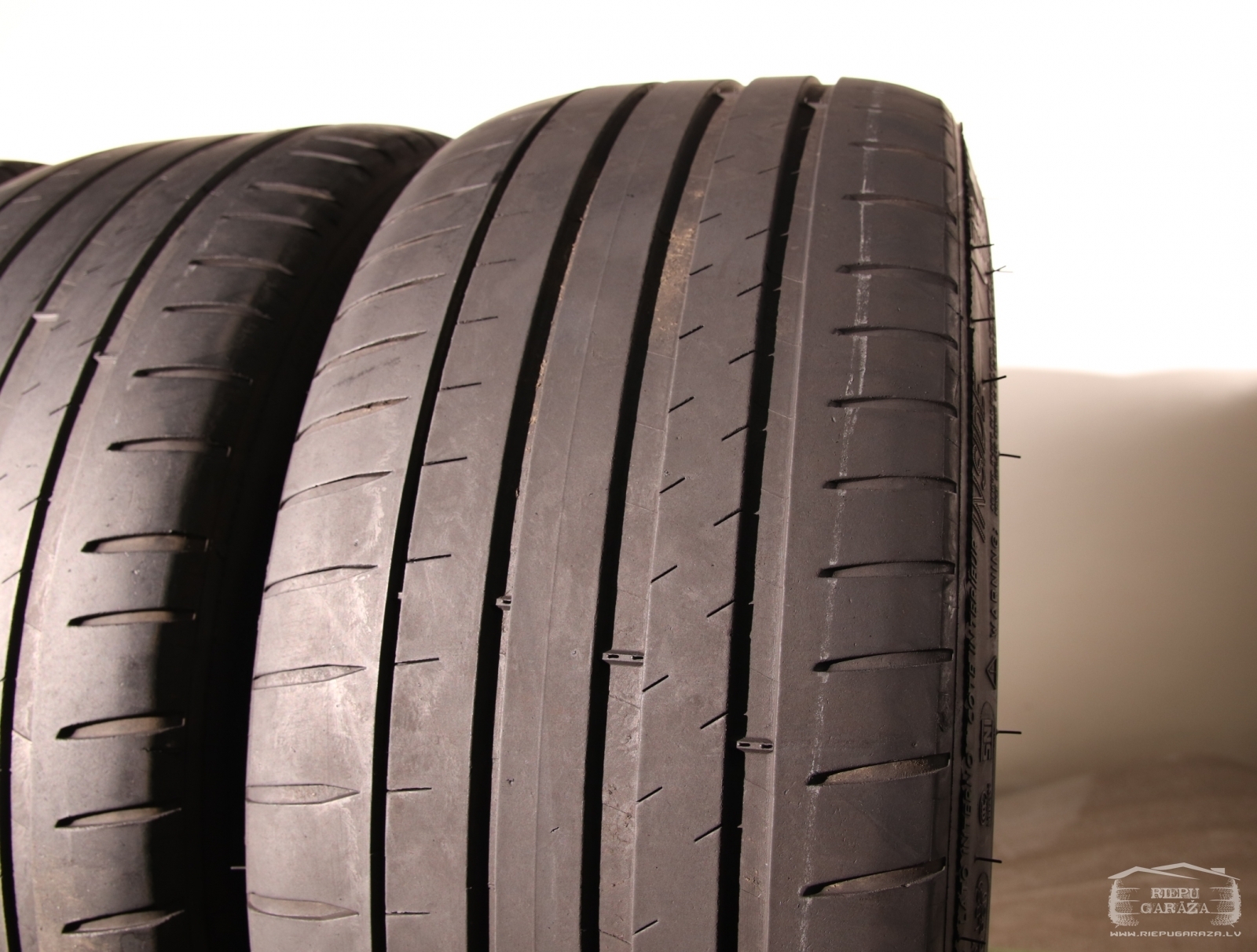 Vasaras riepas 225/40 R18 Michelin Pilot Sport 4