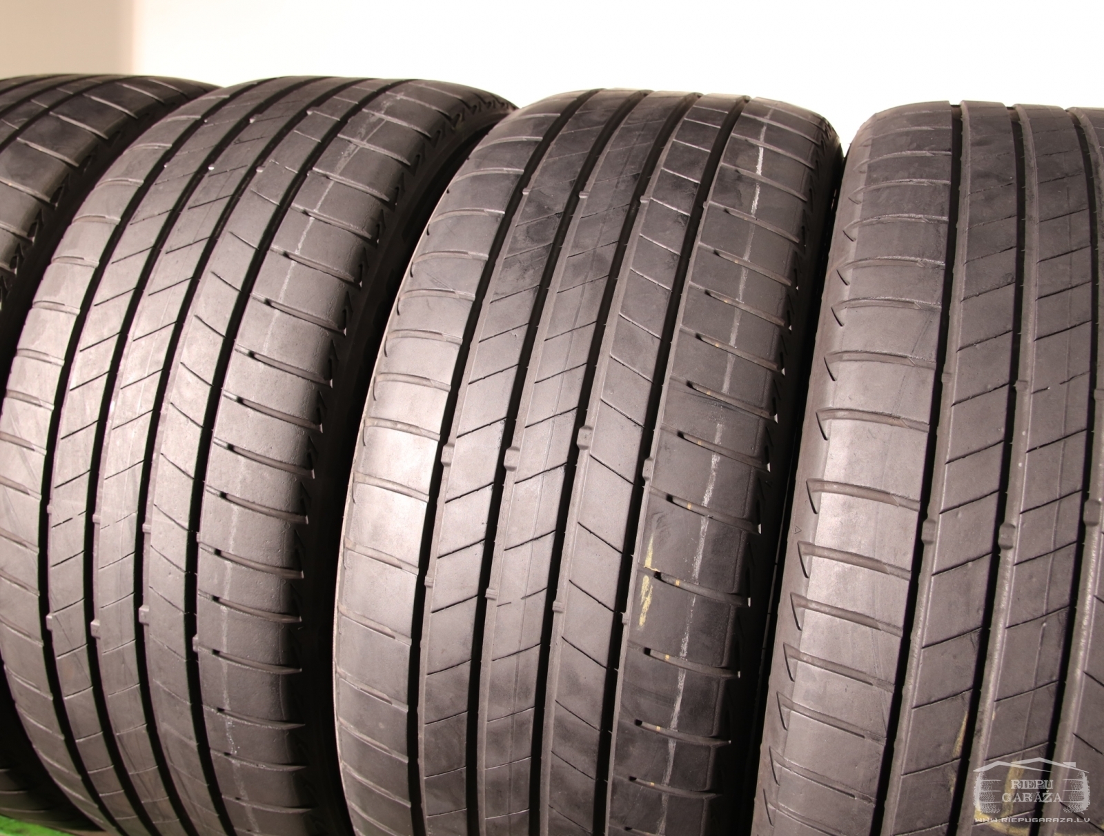 Vasaras riepas 225/45 R18 Bridgestone Turanza T005 | Riepu Garāža