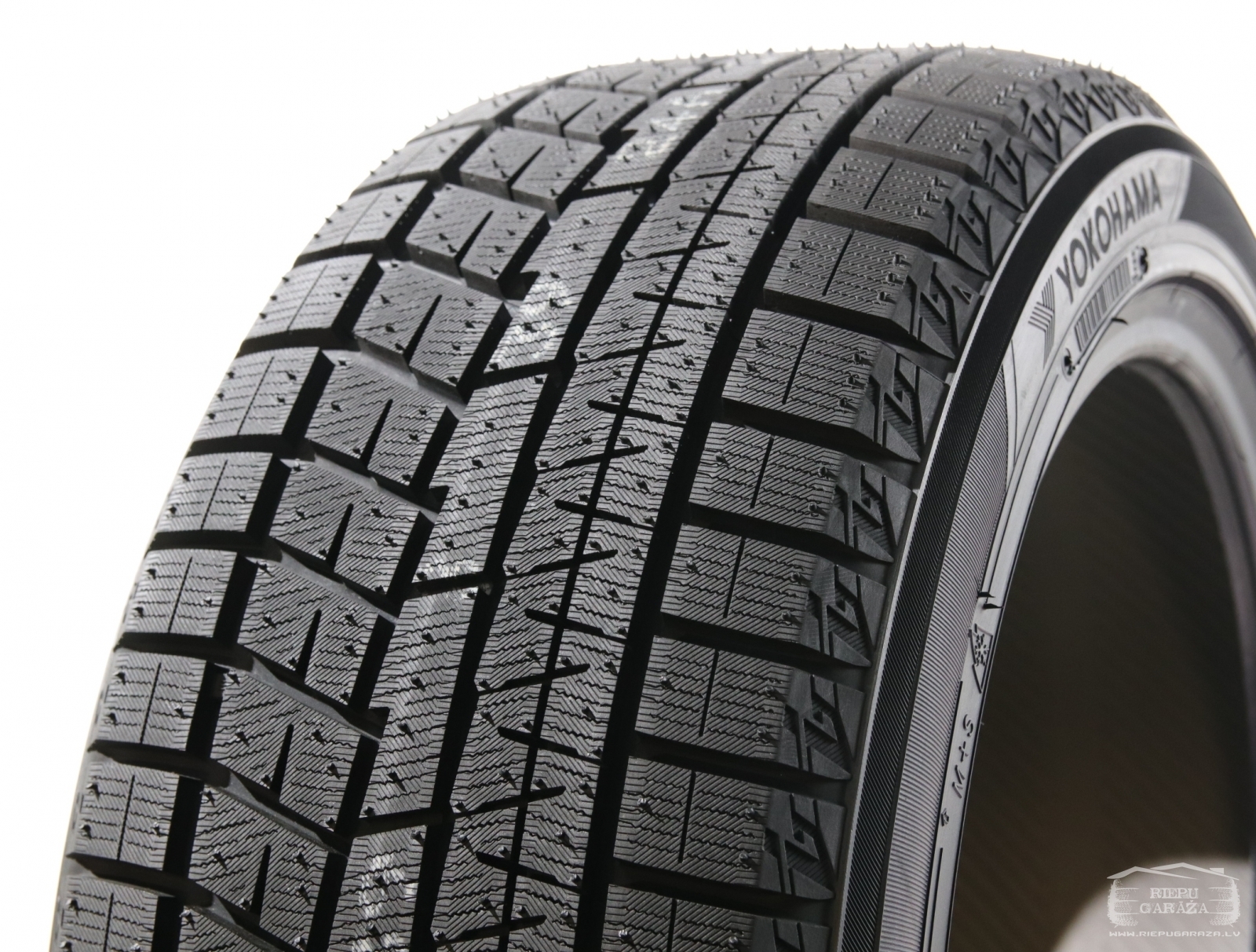 185/70R14 88Q YOKOHAMA iceGUARD iG60☆7113