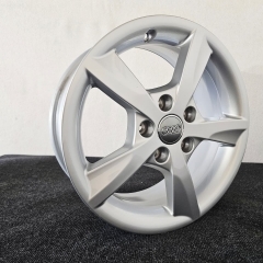 Oriģinālie Audi