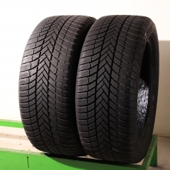 Bridgestone Blizzak LM005