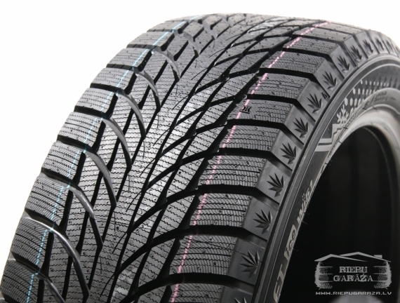 Kumho WinterCraft Ice WI51