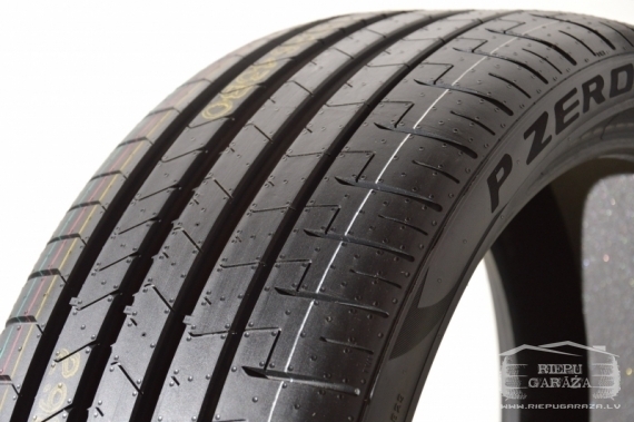 Pirelli P ZERO (PZ4) ALP