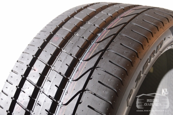 Pirelli P Zero (2014-2017)