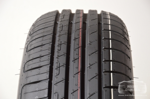 Goodyear EFFI. GRIP PERF *