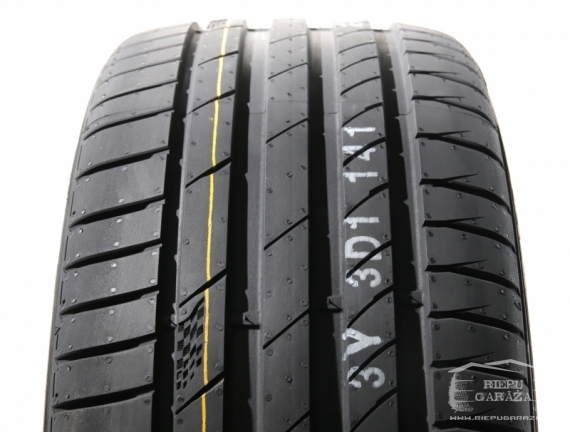 Kumho PS71