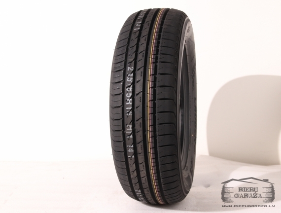 Kumho Crugen HP91