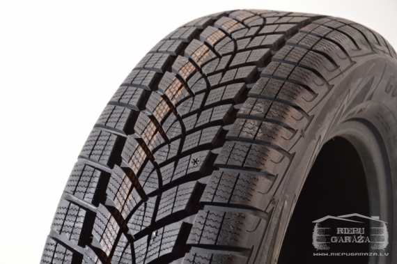 Goodyear UltraGrip Ice SUV G1 SCT