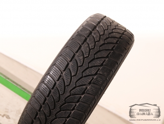 Bridgestone Blizzak LM-32