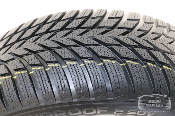 Nokian Snowproof 2 SUV
