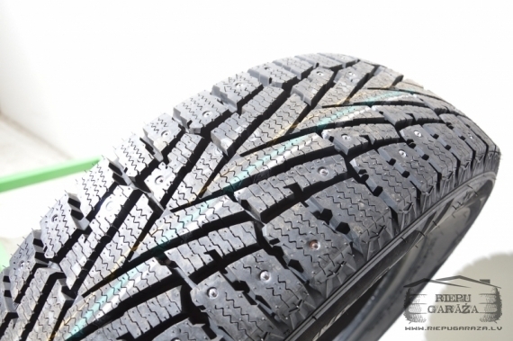 Roadstone WINSPIKE SUV studded