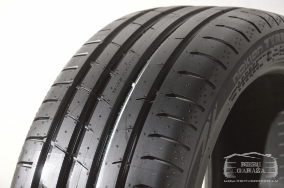Nokian Powerproof  1