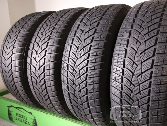 Goodyear UltraGrip Performance G1