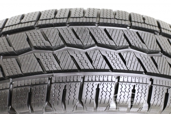 Hankook Winter I*Cept LV RW12