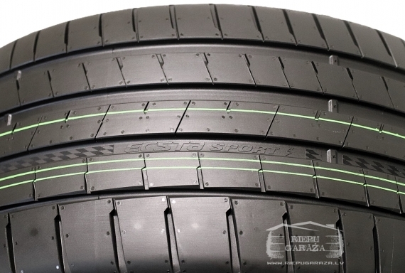 Kumho Ecsta PS72