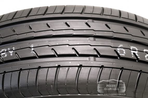 Yokohama BluEarth ES32