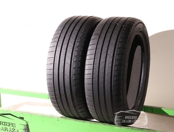 Michelin Pilot Sport 4