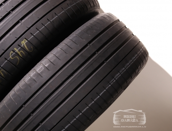 Pirelli P Zero PZ4
