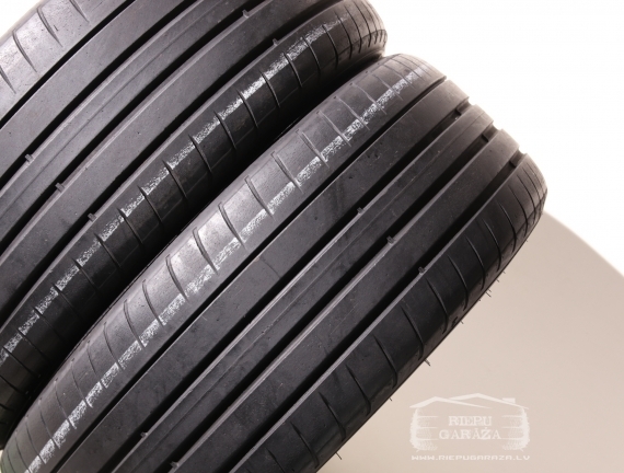 Goodyear Eagle F1 Asymmetric 3