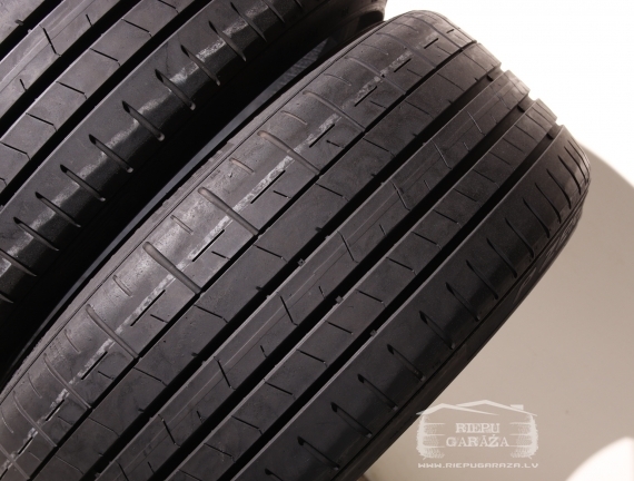 Pirelli P Zero PZ4