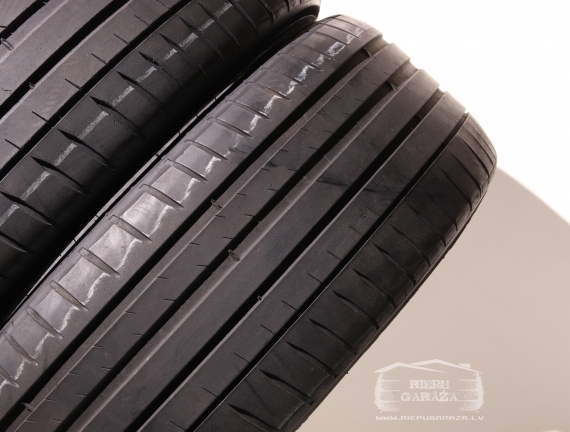Michelin Pilot Sport 4
