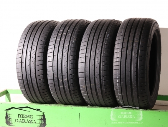 Michelin Pilot Sport 4