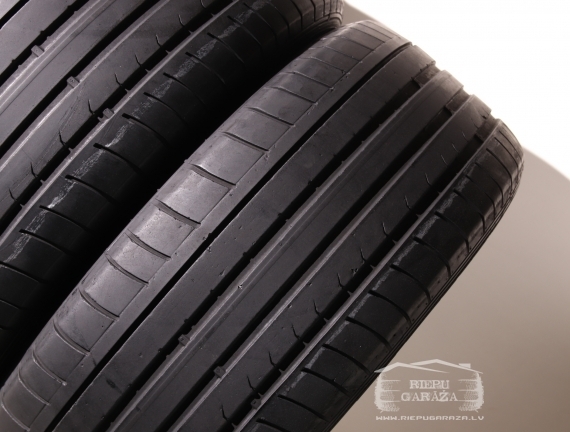 Dunlop SP Sport Maxx GT *