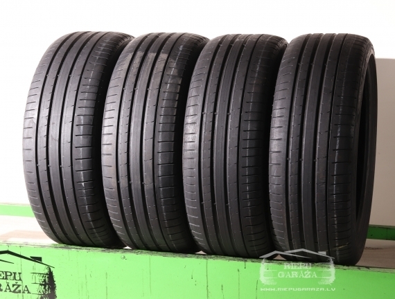 Pirelli P Zero PZ4