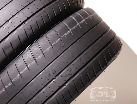 Michelin Pilot Sport Cup 2