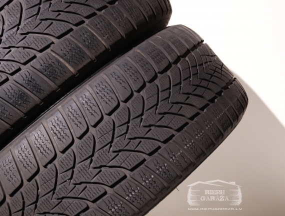 Dunlop SP Winter Sport 4D