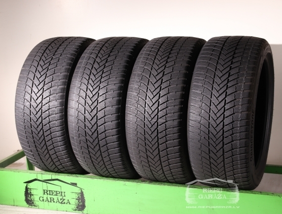 Bridgestone Blizzak LM005