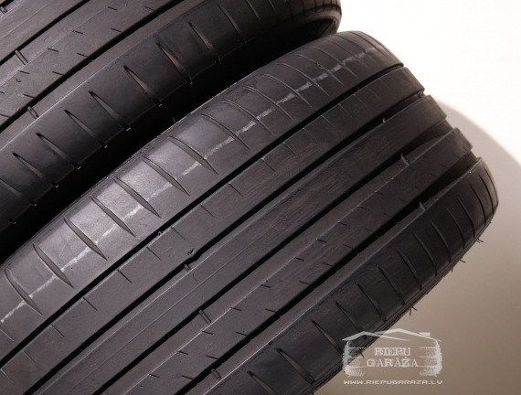 Michelin Pilot Sport 4