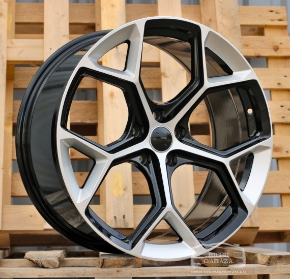 R22 x 9.5J 5x112