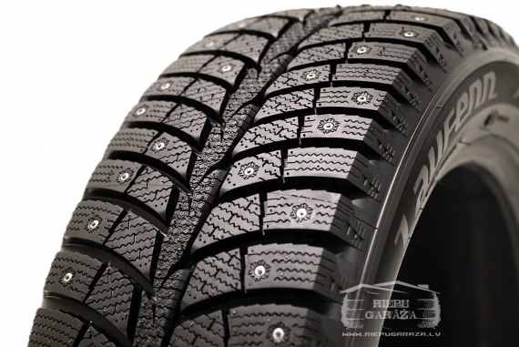 Laufenn LW71 studded