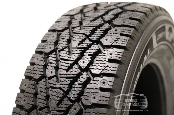 Kumho CW11